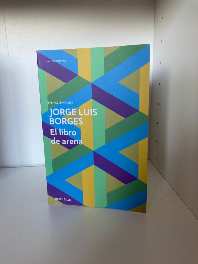 The cover of El Libro de Arena by Jorge Luis Borges